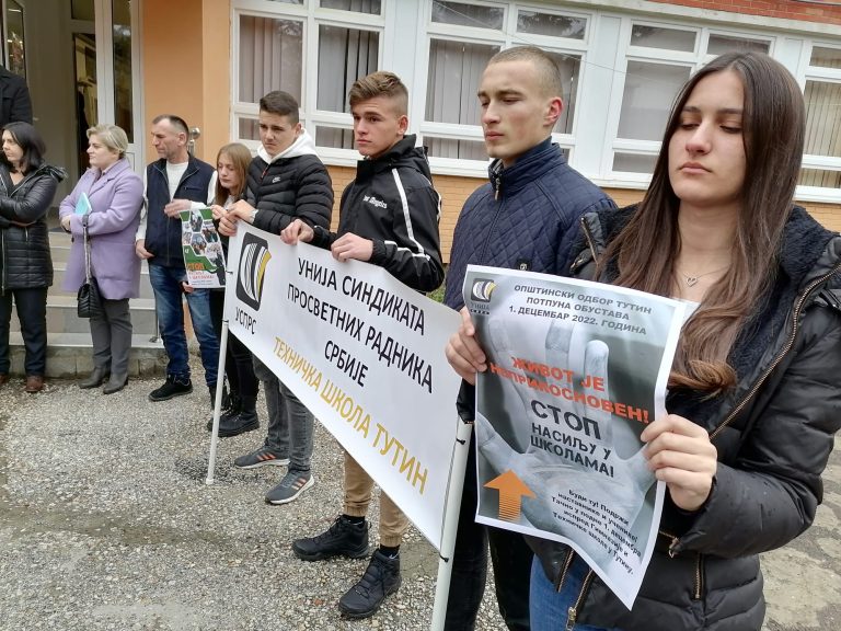 U Tutinu organiziran protest pod nazivom “Stop nasilju u školama”