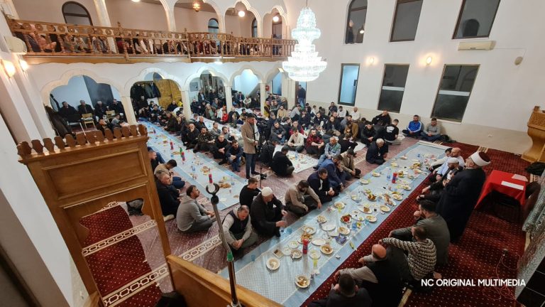 Muftija Dudić na iftaru u Tutinu