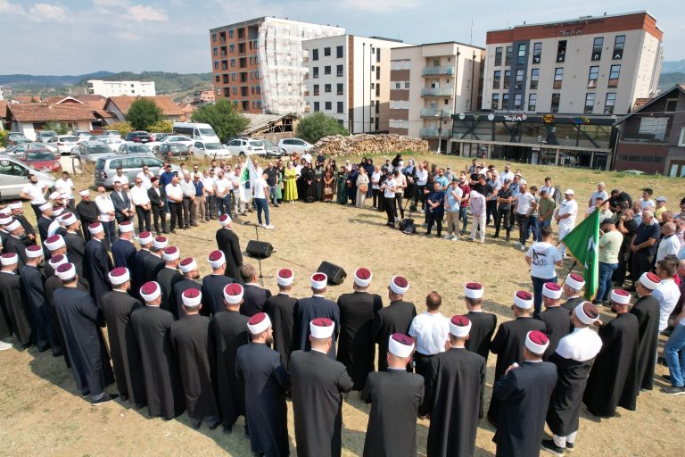 Proučen Jasin i dova za šehide Hadžeta